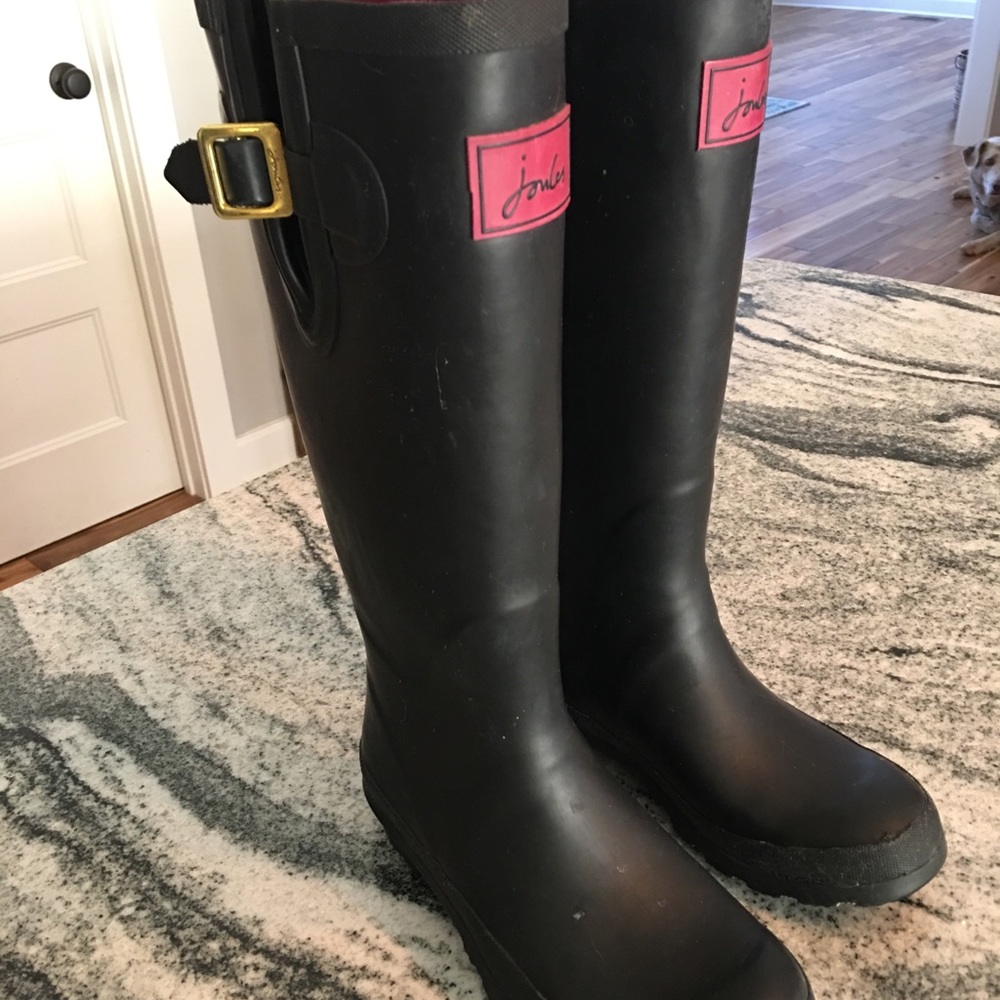 Rain boots